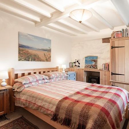 Traditional Stone Cottage With Sea Views In Snowdonia National Park Brynkir 外观 照片