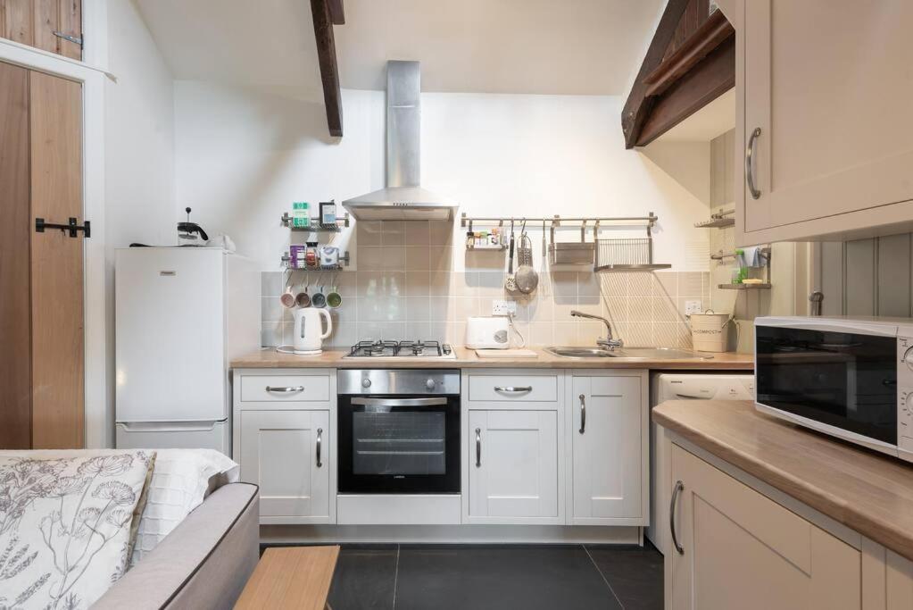 Traditional Stone Cottage With Sea Views In Snowdonia National Park Brynkir 外观 照片
