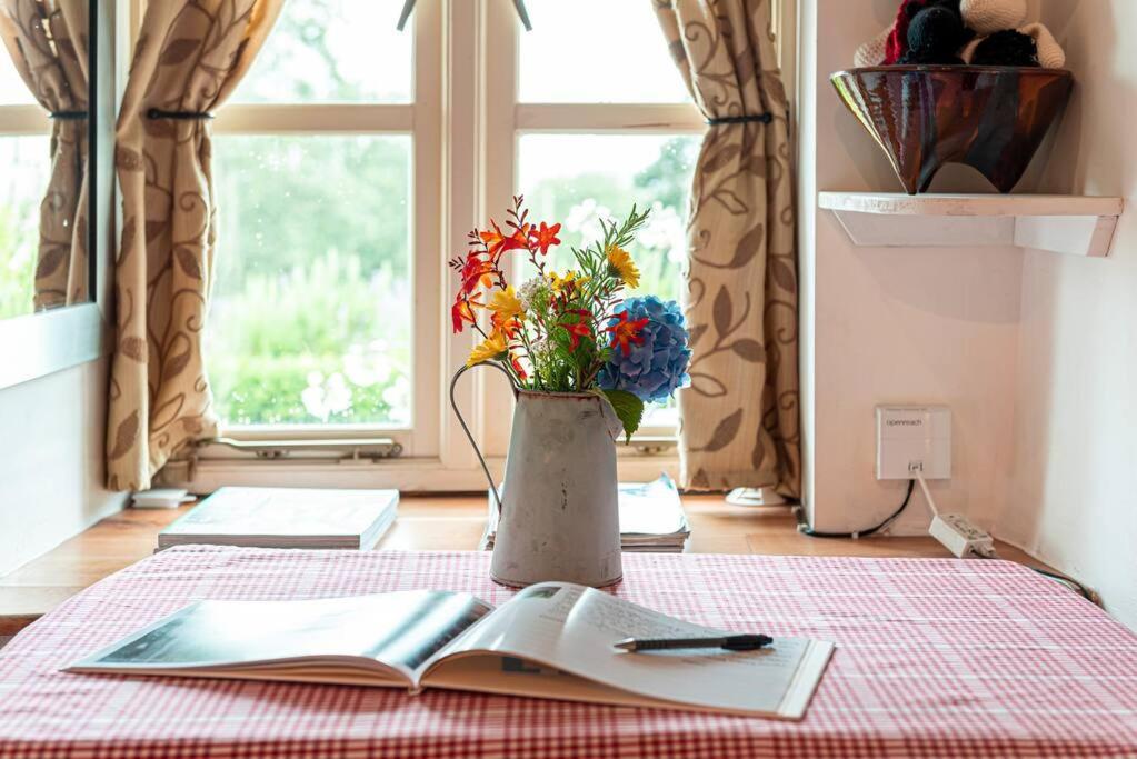 Traditional Stone Cottage With Sea Views In Snowdonia National Park Brynkir 外观 照片