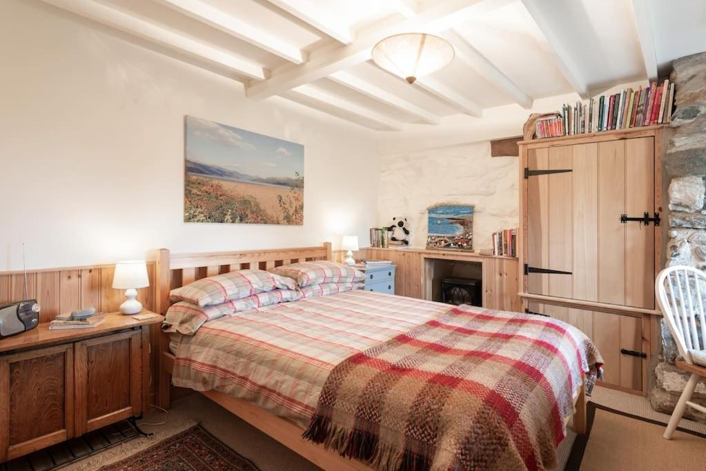Traditional Stone Cottage With Sea Views In Snowdonia National Park Brynkir 外观 照片